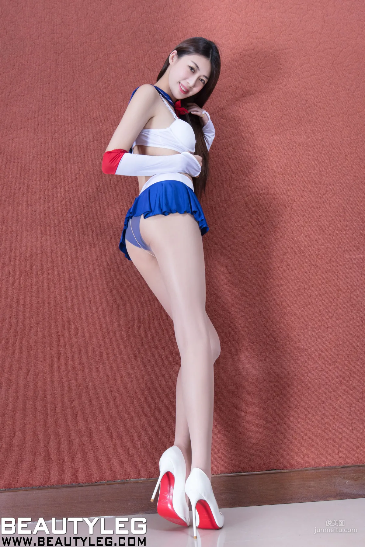 腿模Flora《肉丝袜长腿》 [Beautyleg] No.1664 写真集11