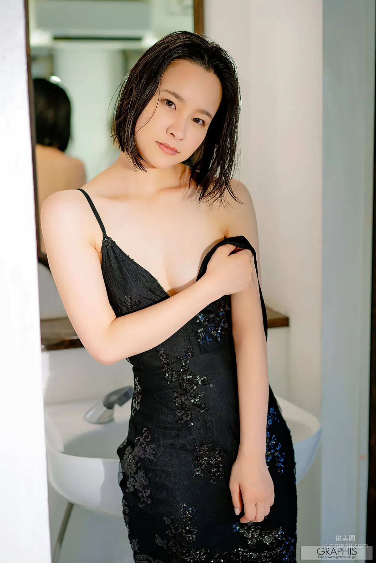 First Strip Girl Fumika Hatsuno Fumika Hatsuno / Fumika Hatsuno [Graphis] No.161 Photo Set photo 51