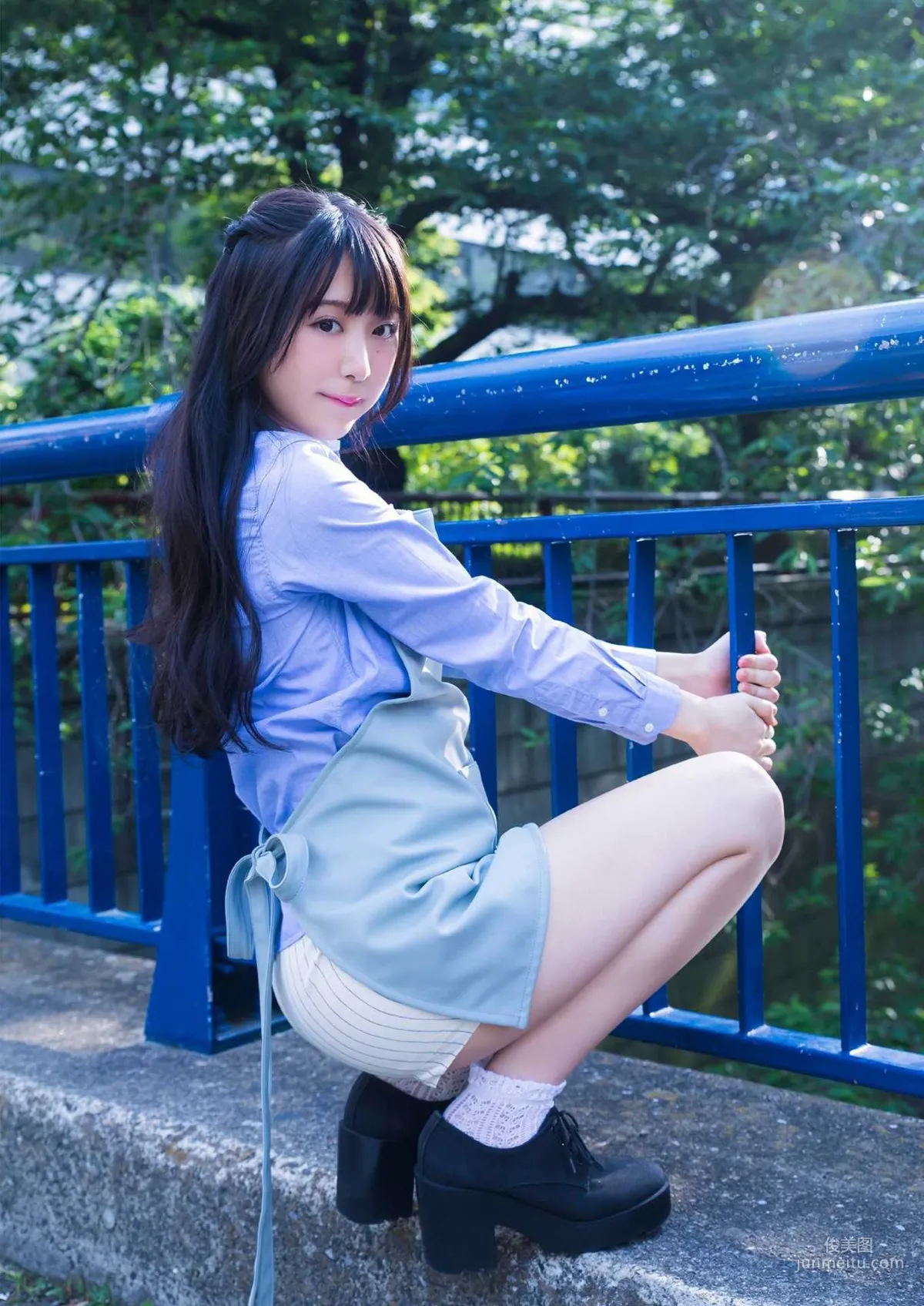 真島なおみ「不思議な少女の秘密の花園」[PB] 寫真集 2