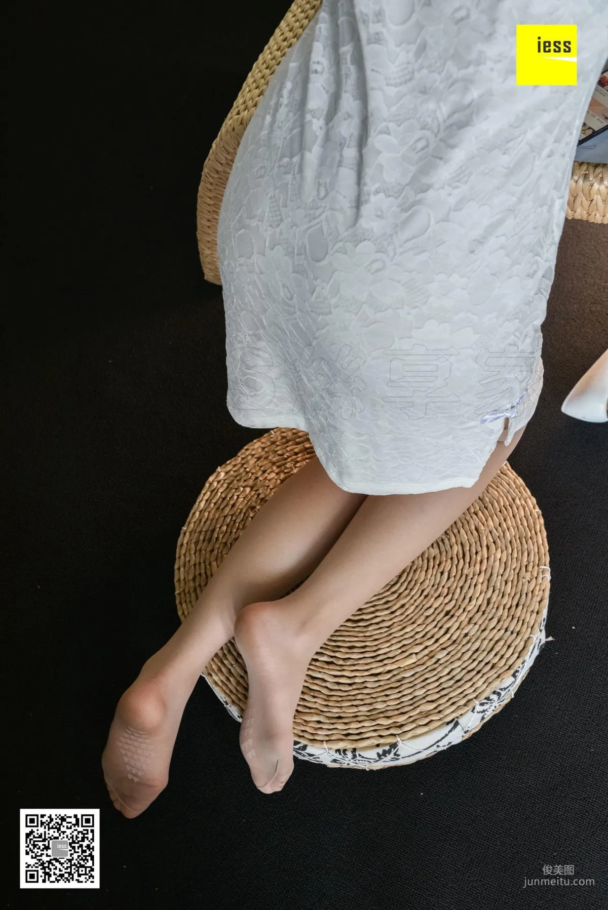 Qi Qi, Fantasy of Fish Mouth [IESS] Silk Enjoyer 307, Beautiful Legs and Silk Feet Photo Set photo 68