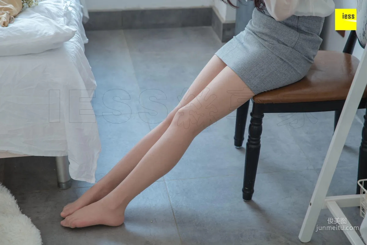 Wen Xin Slightly Raised Curves [IESS] Silk Enjoyer 311 Beautiful Legs and Feet Photo Set photo 63