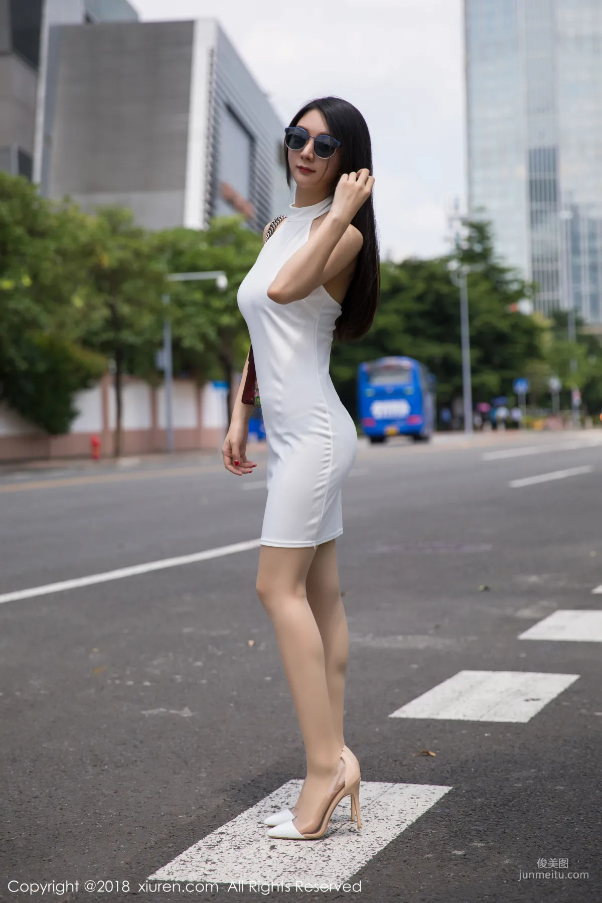 Angela Xiao Reba, Car Shoot Stockings Series Ultimate Temptation, [XiuRen] No.1149 Photo Set photo 6
