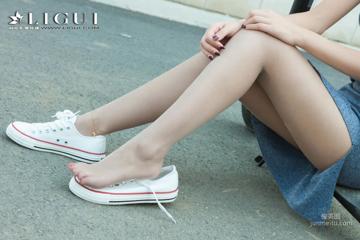 Xuegao Dress + Sneakers Legs and Feet [Ligui] Photo Set photo 11