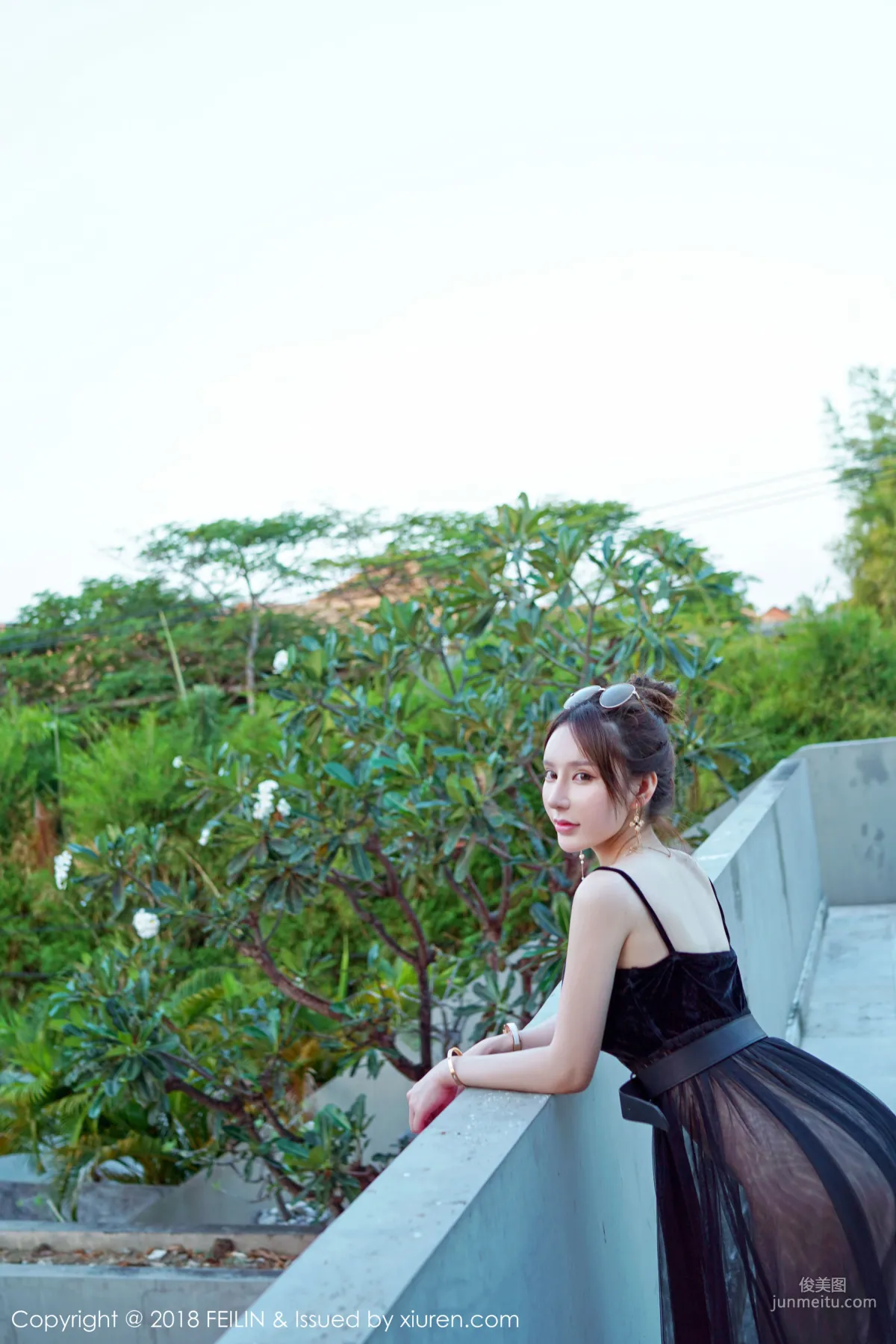 Zhou Yuxi, Faintly Visible Curve Temptation [FeiLin] VOL.163 Photo Set photo 12