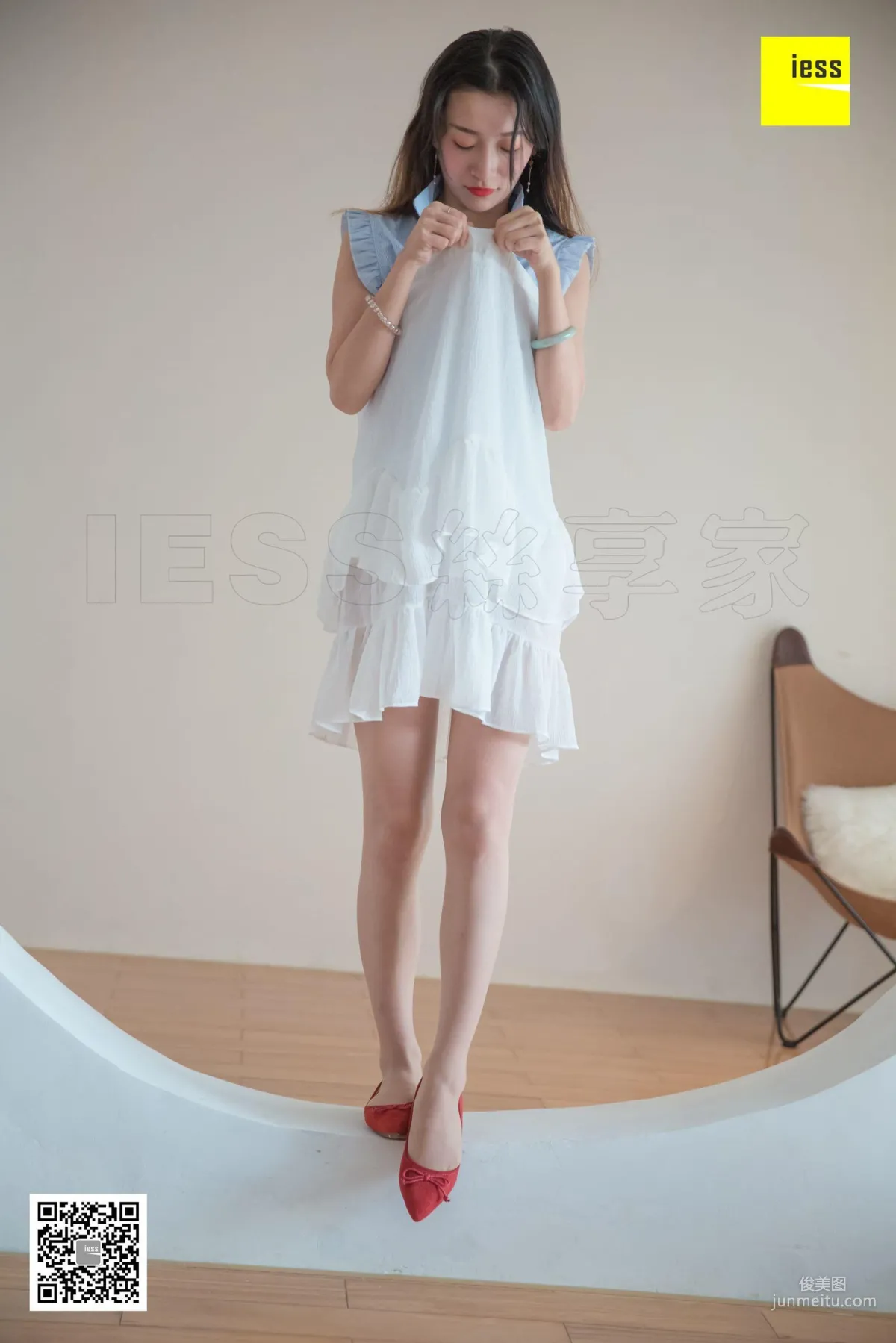 IESS Qiuqiu Red Flat Shoes Dance [IESS] Silk Enjoyer 313 Beautiful Feet and Silk Stockings Photo Set photo 3