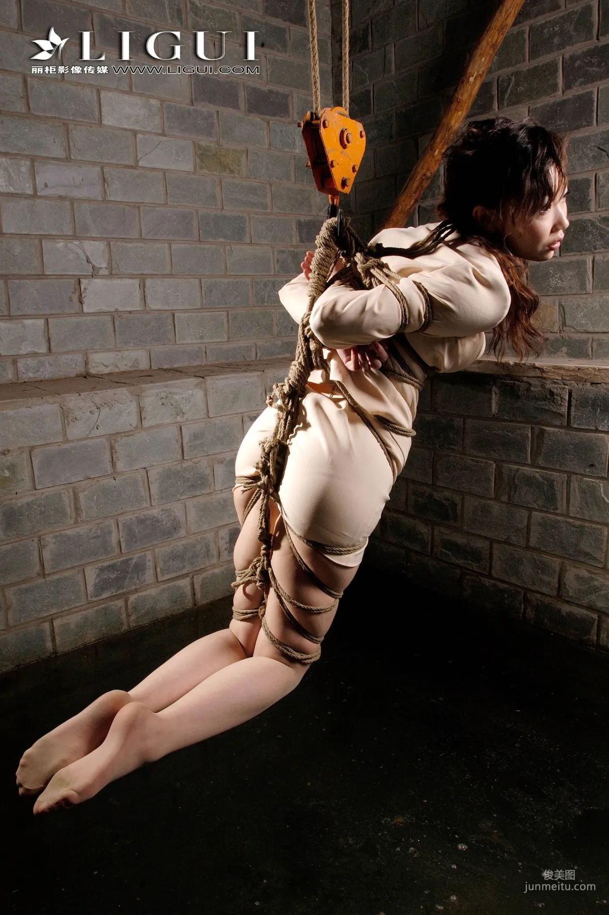 Lu Lu, Silk Stocking Bondage Rope Art [Ligui] Photo Set photo 44