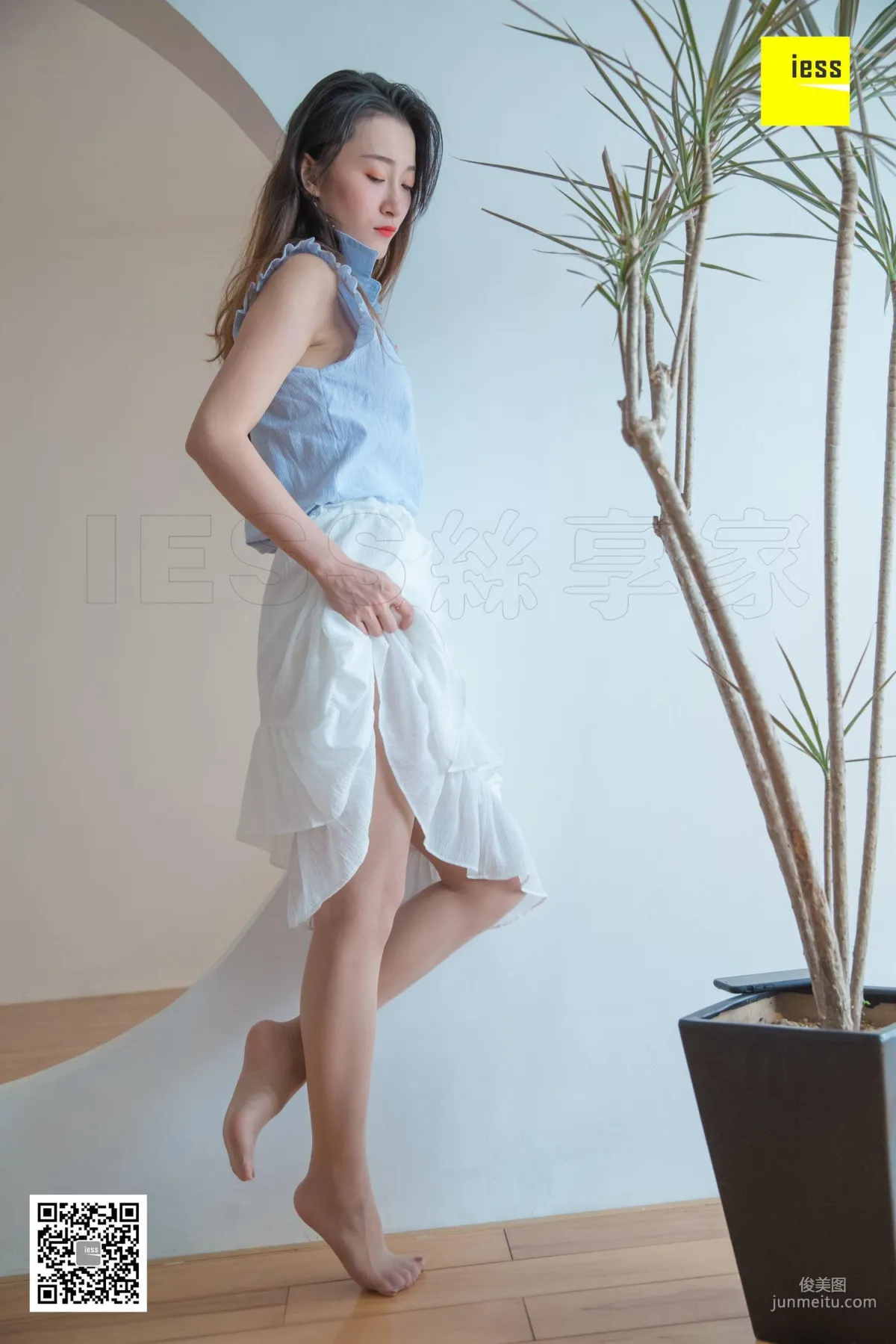 IESS Qiuqiu Red Flat Shoes Dance [IESS] Silk Enjoyer 313 Beautiful Feet and Silk Stockings Photo Set photo 81