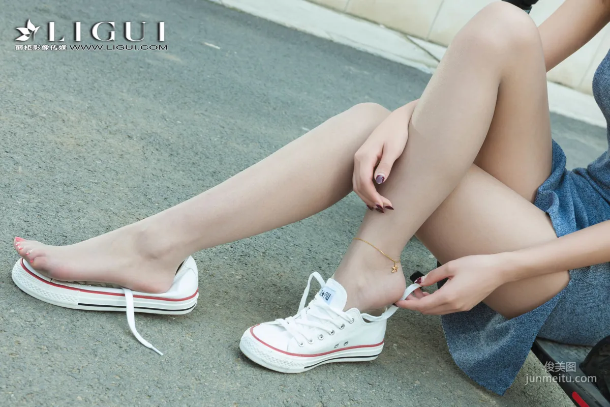 Xuegao Dress + Sneakers Legs and Feet [Ligui] Photo Set photo 19