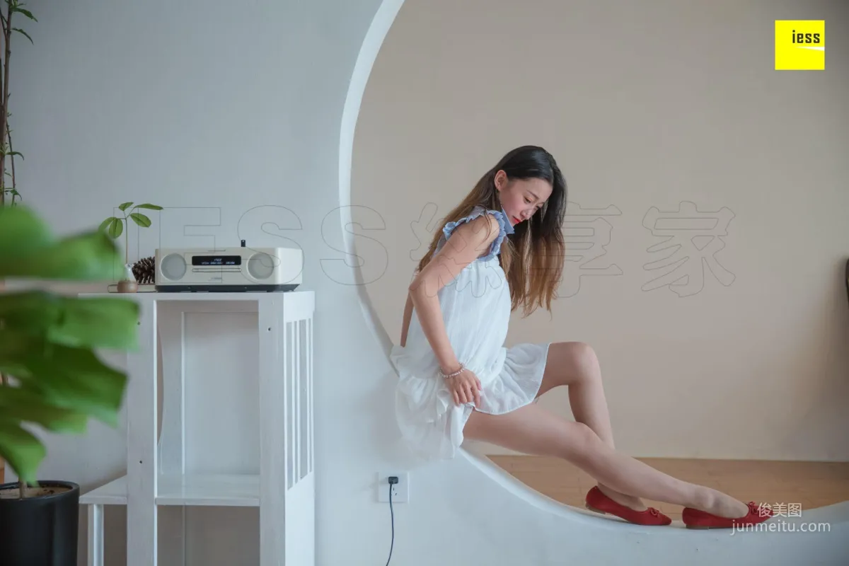 IESS Qiuqiu Red Flat Shoes Dance [IESS] Silk Enjoyer 313 Beautiful Feet and Silk Stockings Photo Set photo 6