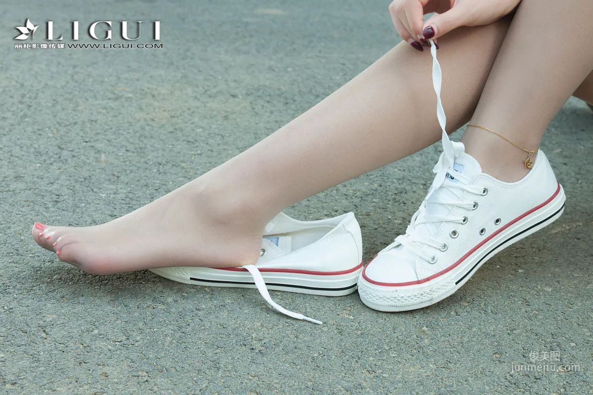Xuegao Dress + Sneakers Legs and Feet [Ligui] Photo Set photo 17