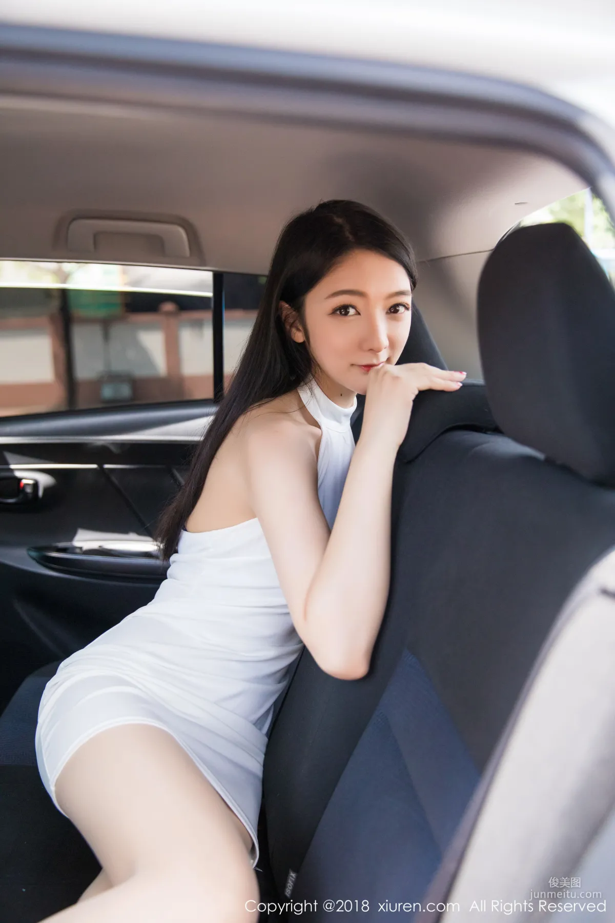 Angela Xiao Reba, Car Shoot Stockings Series Ultimate Temptation, [XiuRen] No.1149 Photo Set photo 25