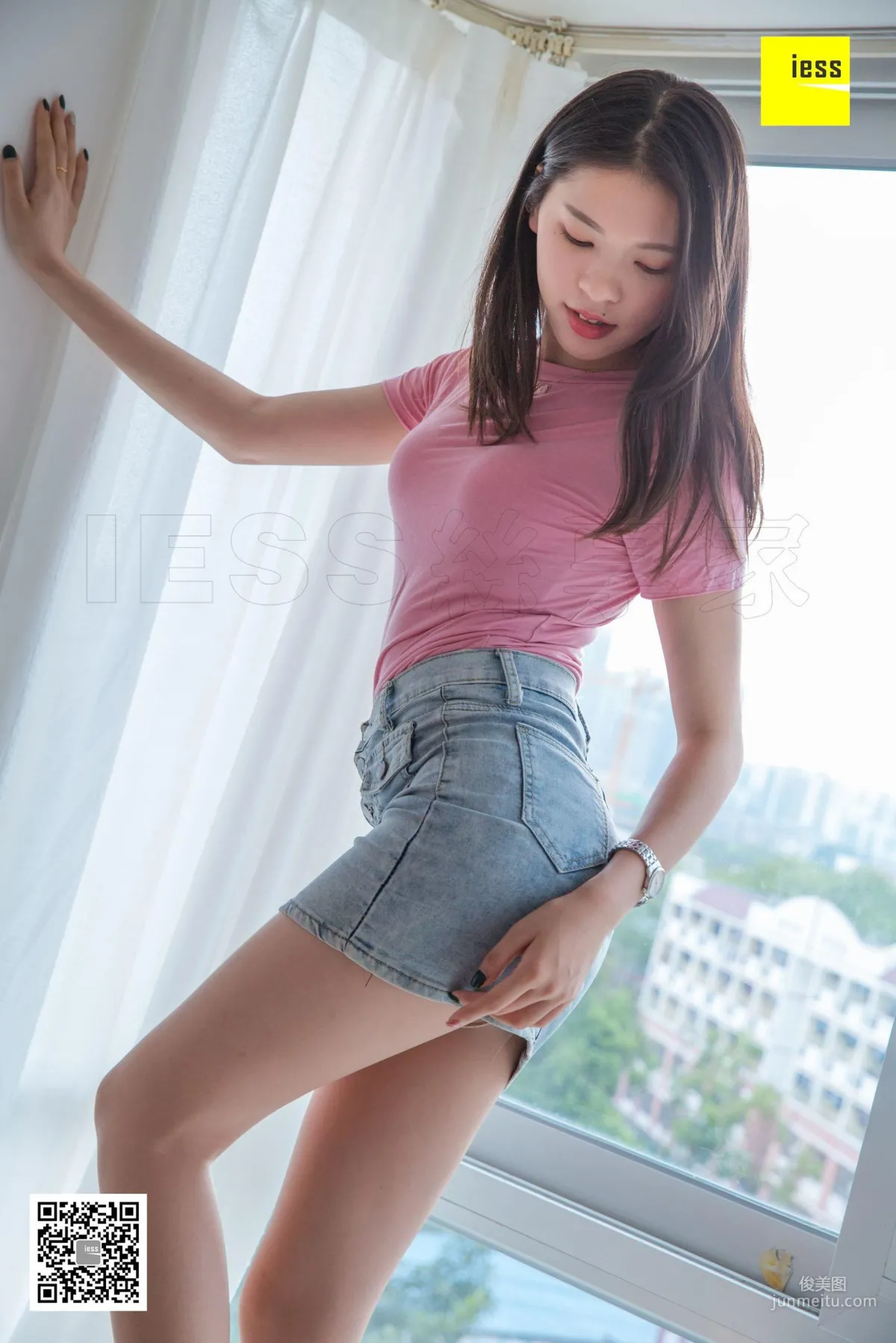 Qi Qi Spring-Loving Girl Under the Bay Window [IESS] Silk Enjoyer 302 Legs Photo Set photo 1