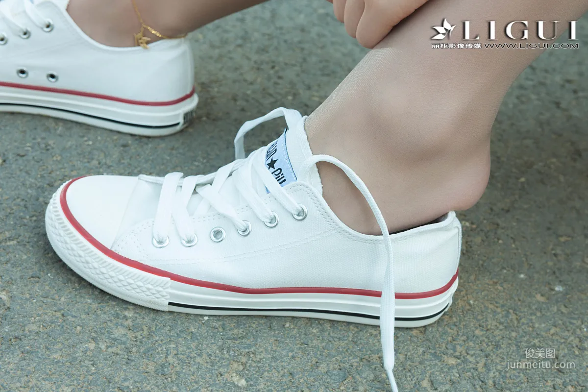 Xuegao Dress + Sneakers Legs and Feet [Ligui] Photo Set photo 9