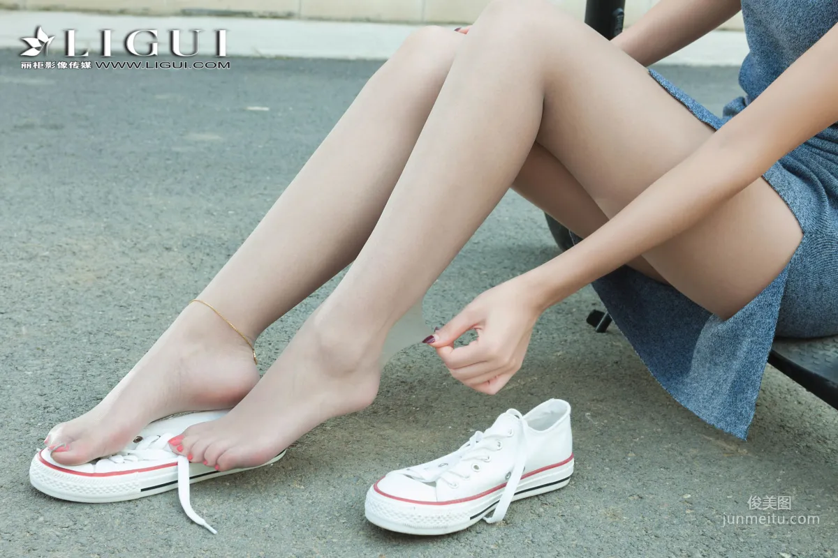 Xuegao Dress + Sneakers Legs and Feet [Ligui] Photo Set photo 22