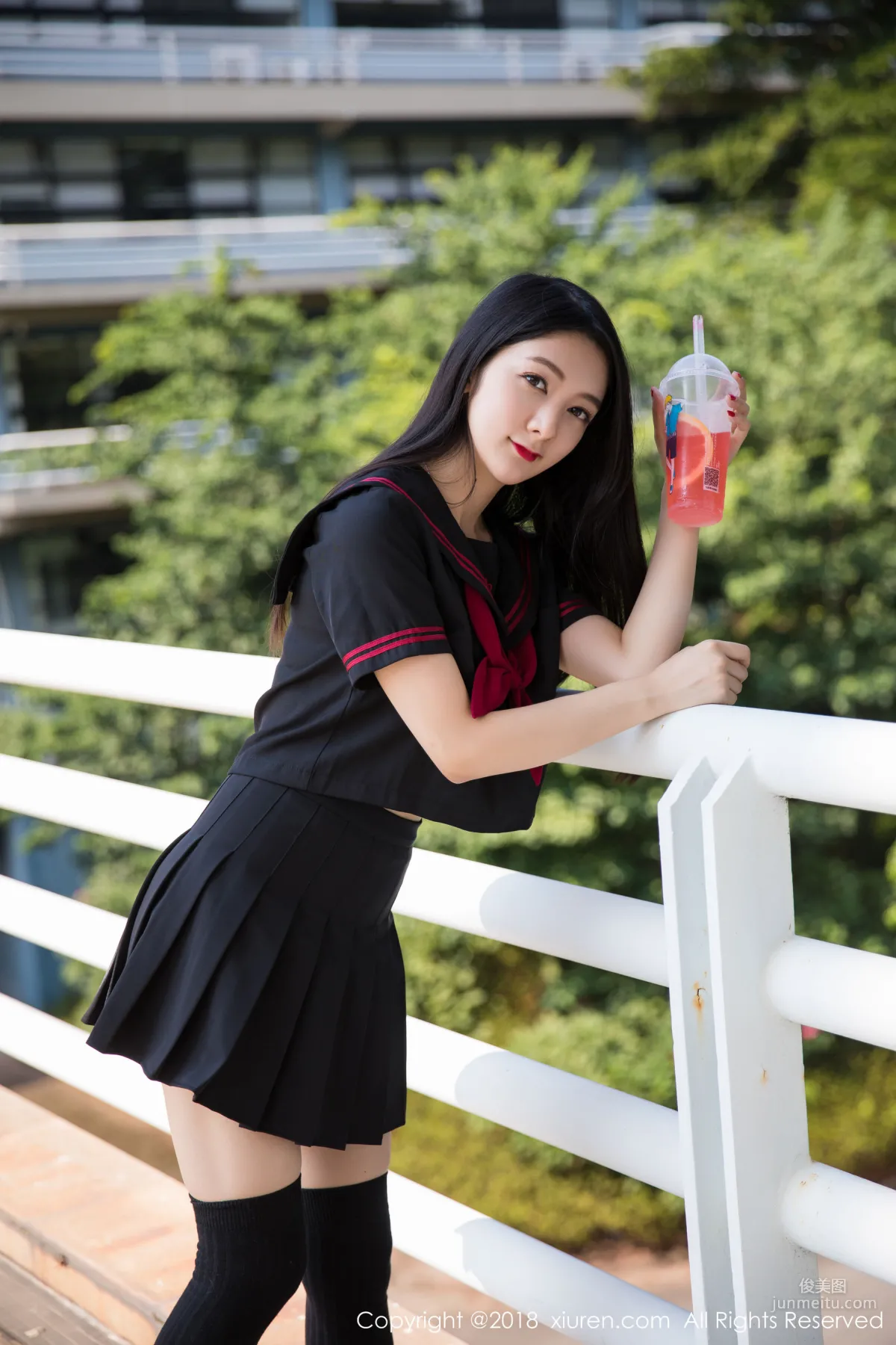 Angela Xiao Reba, Car Shoot Stockings Beautiful Legs [XiuRen] No.1156 Photo Set photo 9