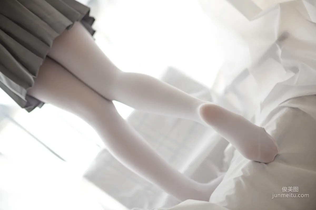 《白絲學妹休憩空間》 [森蘿财團] R15-045 寫真集 91