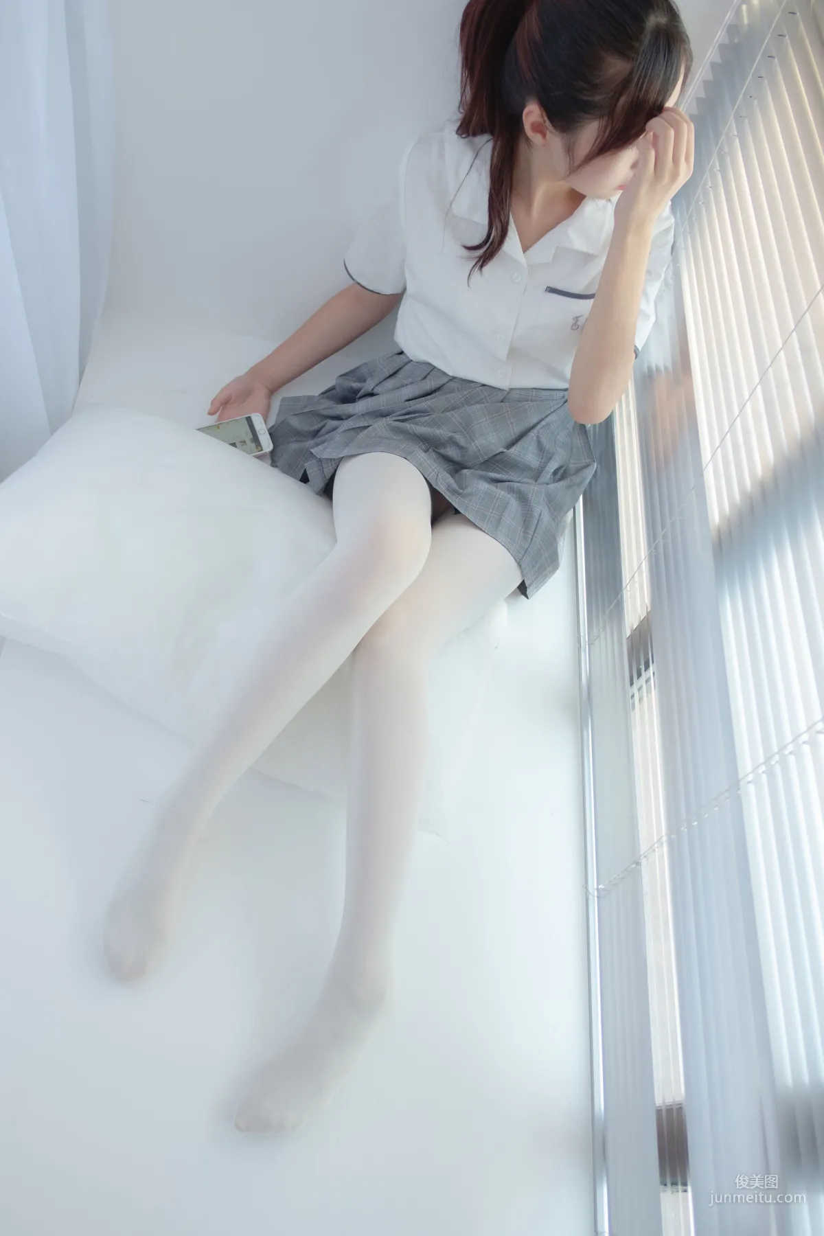 《吹弹可破》 [森萝财团] R15-028 写真集2