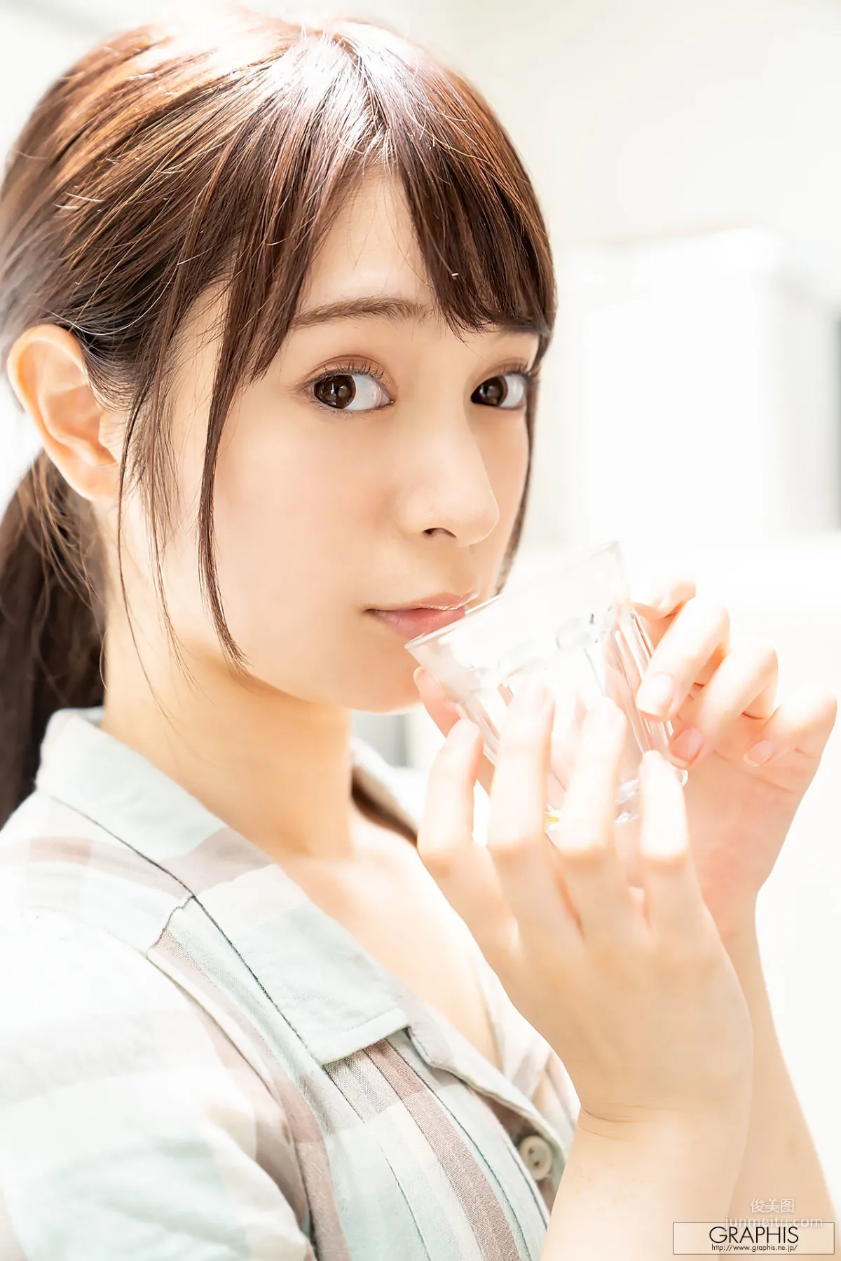 成宮梨香/成宮りか《Refresh Girl》 [Graphis] Gals 寫真集 19