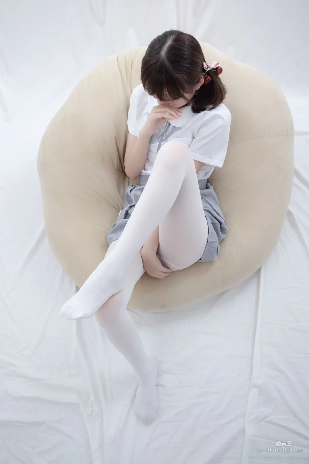 《白丝足控》 [森萝财团] R15-025 写真集12