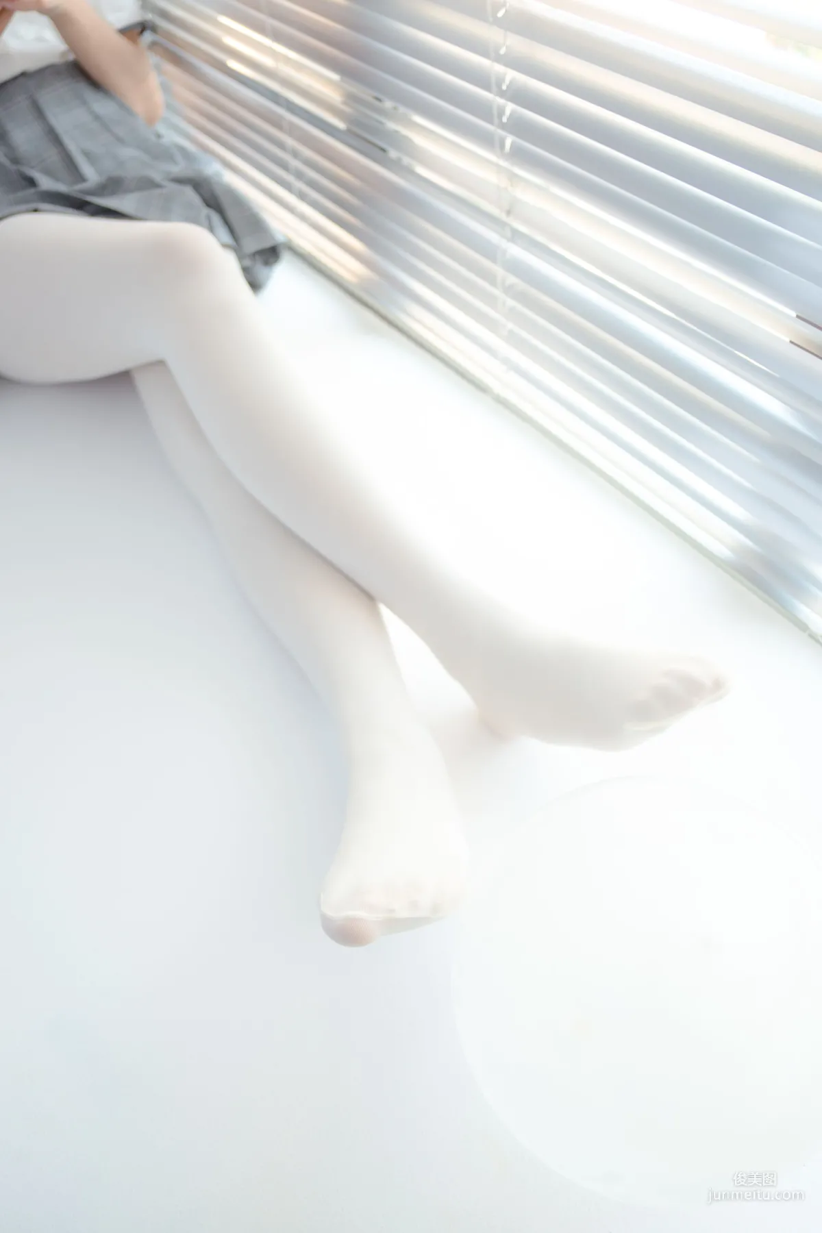 《吹彈可破》 [森蘿财團] R15-028 寫真集 52