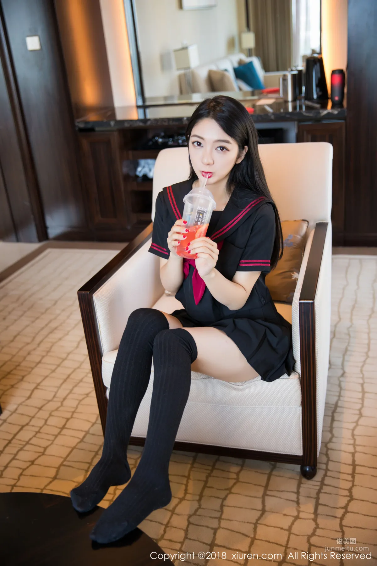 Angela Xiao Reba, Car Shoot Stockings Beautiful Legs [XiuRen] No.1156 Photo Set photo 18