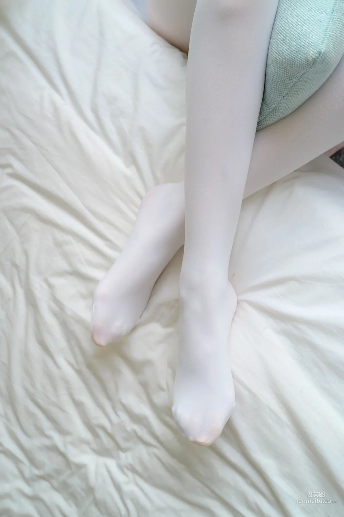 《粉紅少女白絲美足》 [森蘿财團] R15-035 寫真集 79