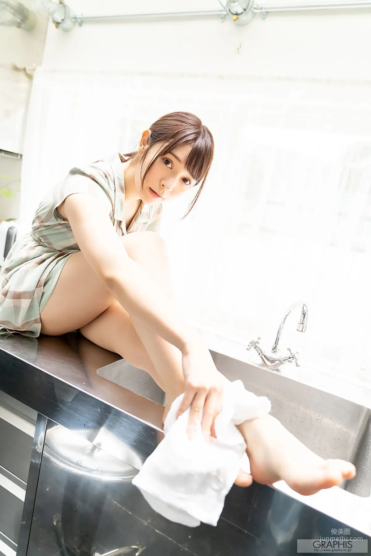 成宮梨香/成宮りか《Refresh Girl》 [Graphis] Gals 寫真集 23