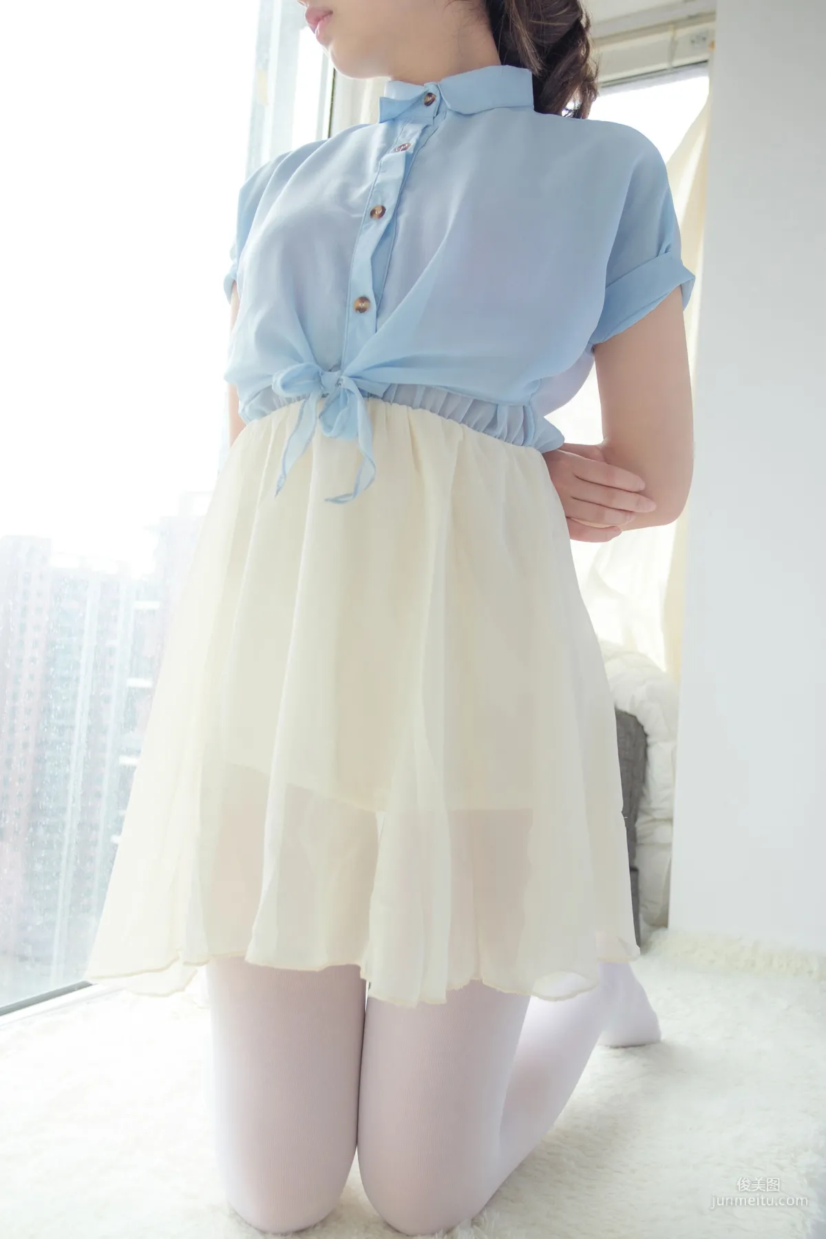 《窗台上的薄纱少女》 [森萝财团] R15-007 写真集21