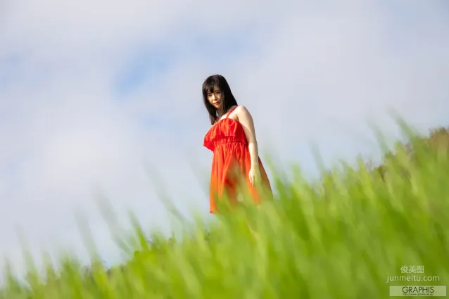 小倉由菜《Yunacent Cute》 [Graphis] Gals 寫真集