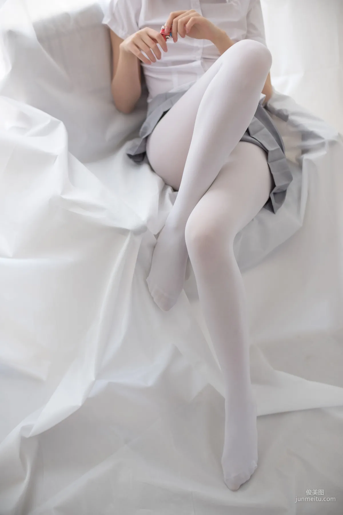 《白丝学妹休憩空间》 [森萝财团] R15-045 写真集7
