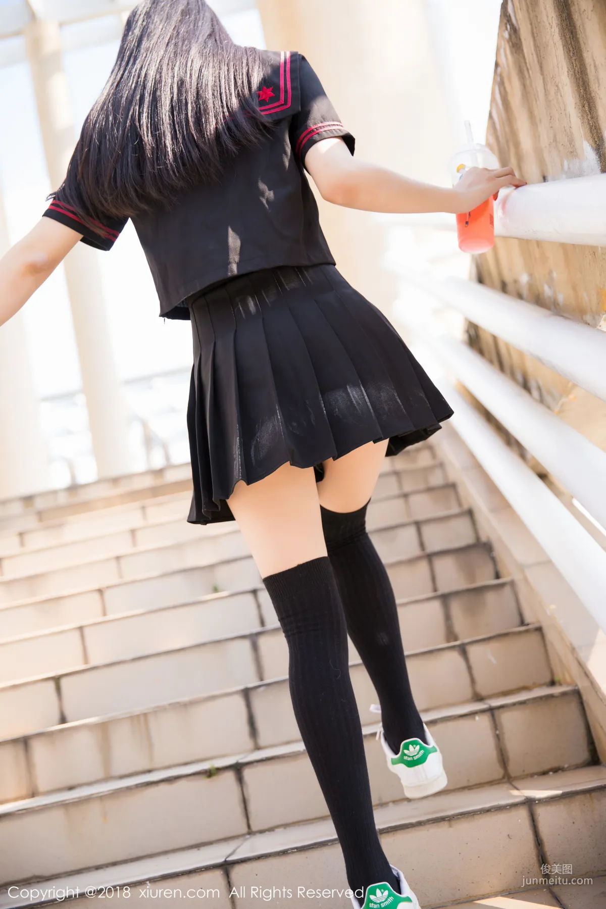 Angela Xiao Reba, Car Shoot Stockings Beautiful Legs [XiuRen] No.1156 Photo Set photo 1