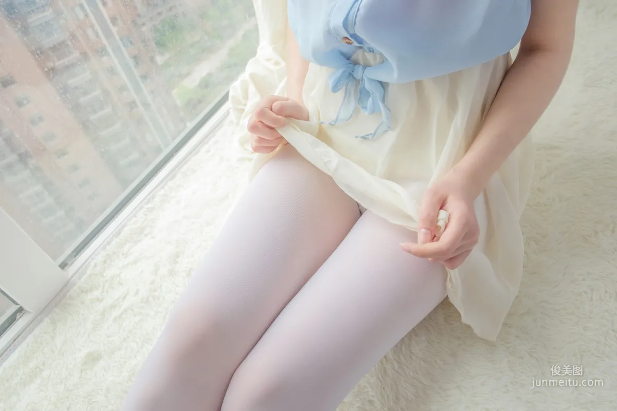 《窗台上的薄纱少女》 [森萝财团] R15-007 写真集18