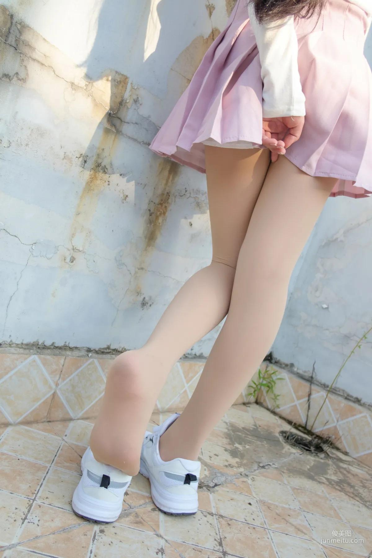 《肉丝大胸妹》 [森萝财团] R15-038 写真集86