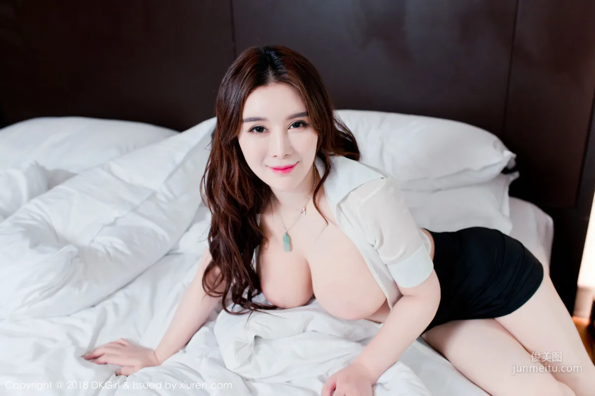 雪千尋《成熟少婦，豐乳肥臀》 [禦女郎DKGirl] Vol.083 寫真集 20