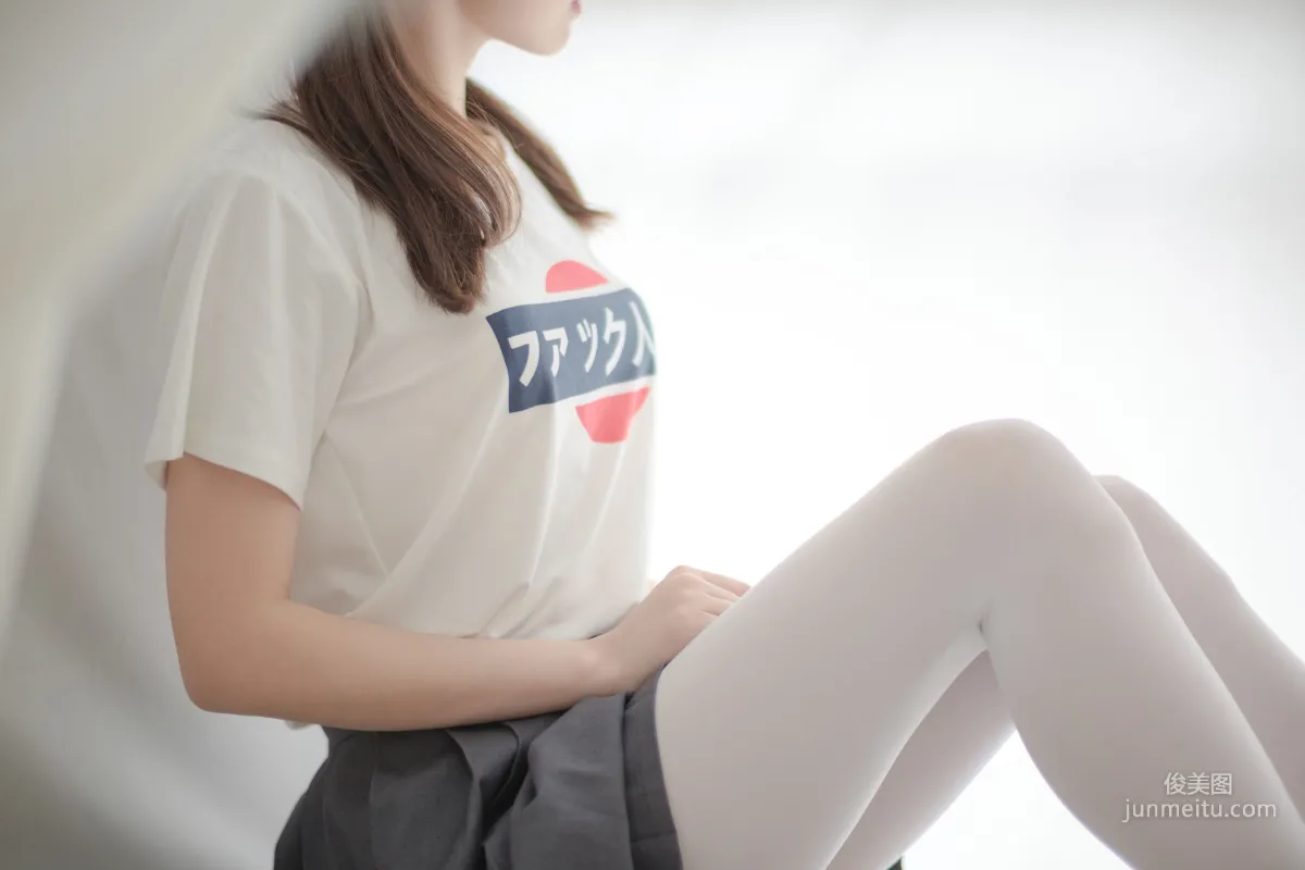 《羞嗒嗒的白丝MM》 [森萝财团] R15-010 写真集6