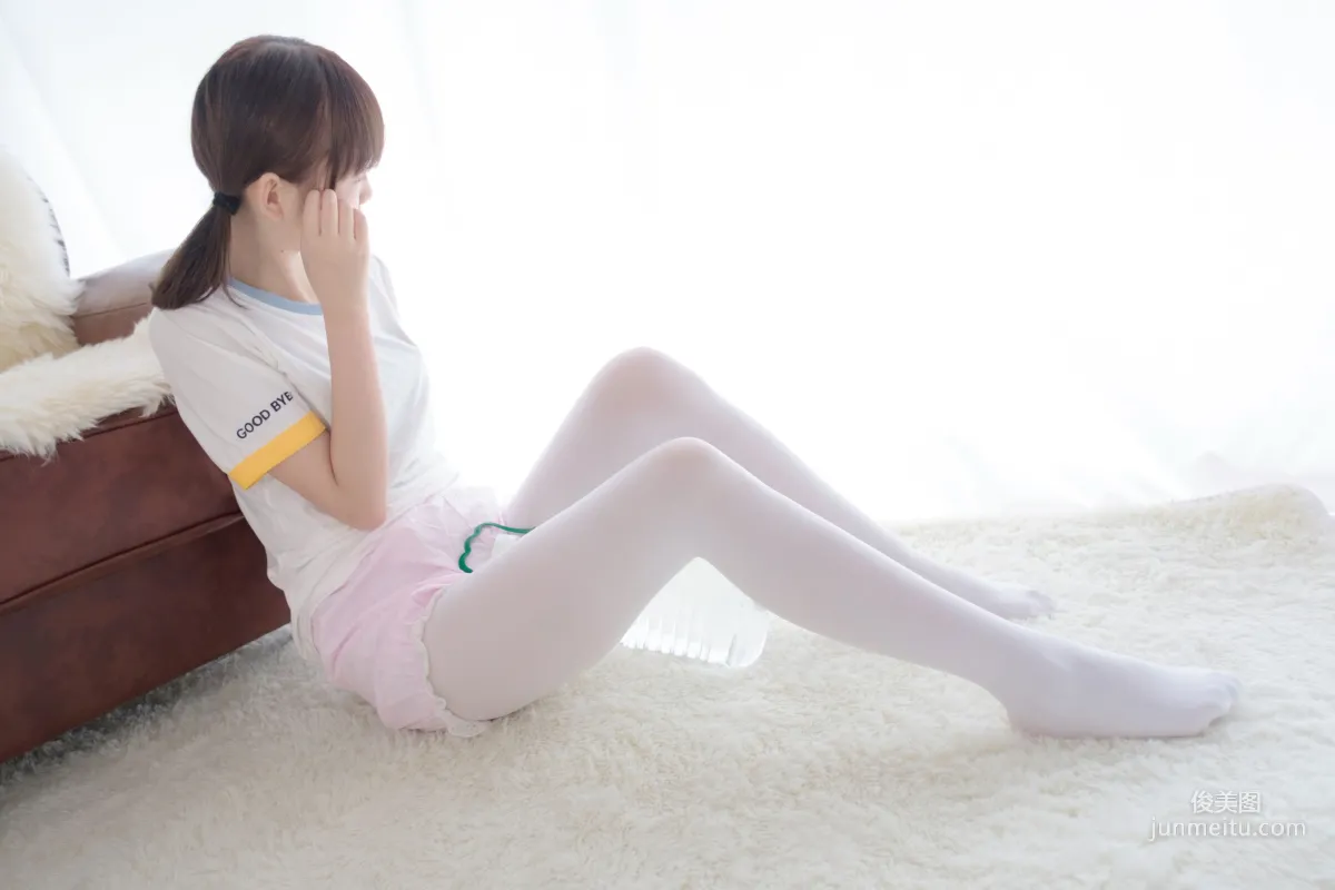 《白絲蘿莉玩桶裝水》 [森蘿财團] R15-015 寫真集 43