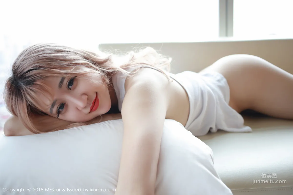 Jingjing tobey Skin Like Fine Jade Golden-Haired Beauty [MFStar] Vol.150 Photo Set photo 19
