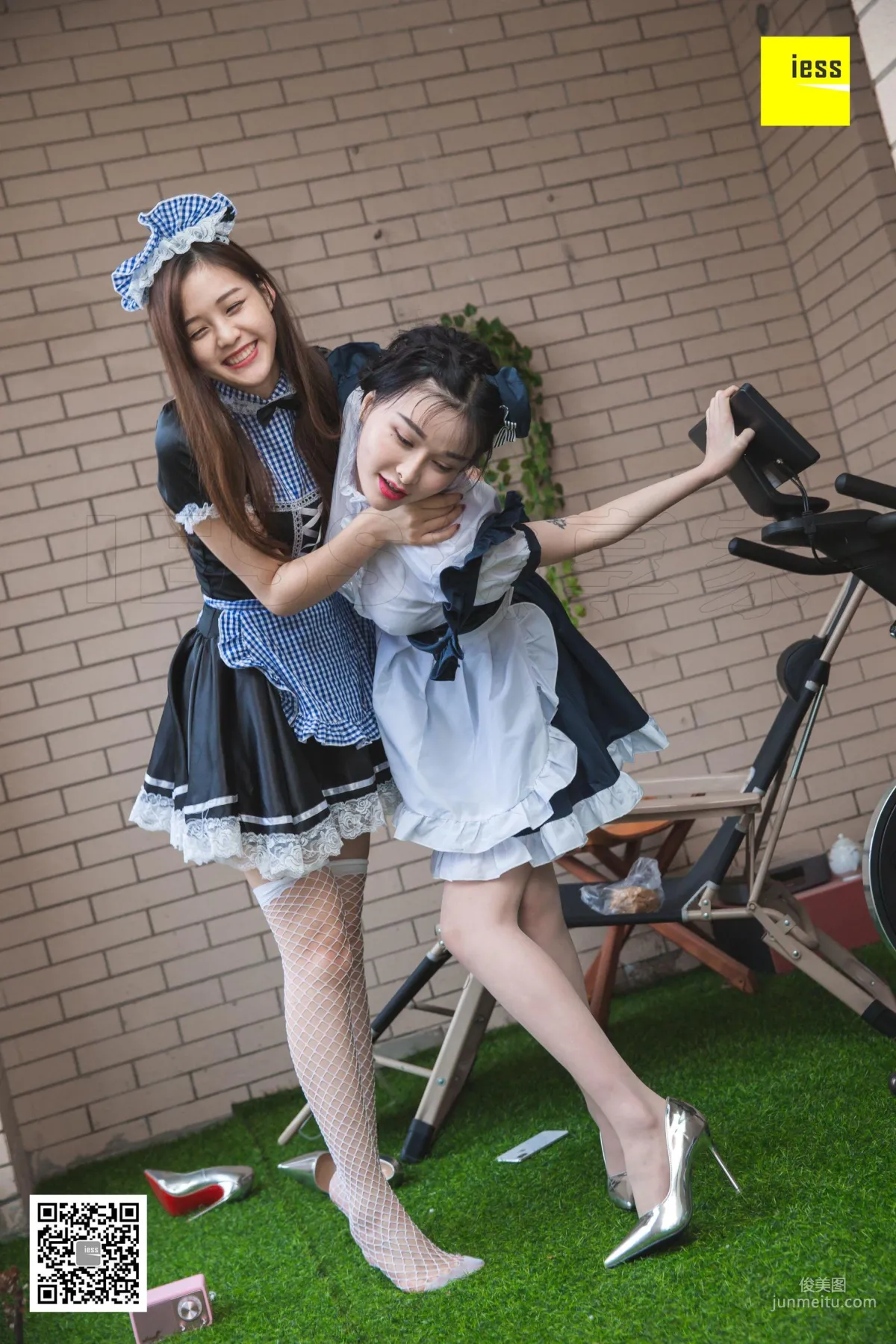 Models Jiumei Mengmeng, Twin Maids 2 [IESS] Photo Set photo 72