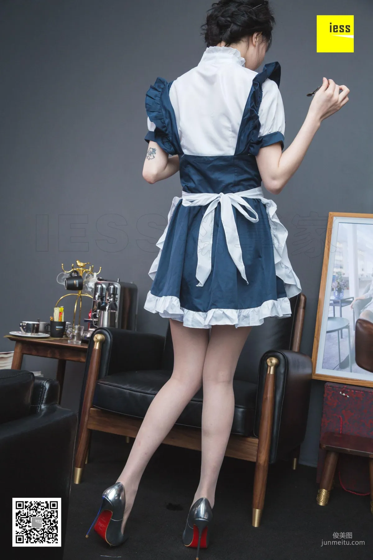 模特九妹&梦梦 《双生女仆》[异思趣向IESS] 写真集19