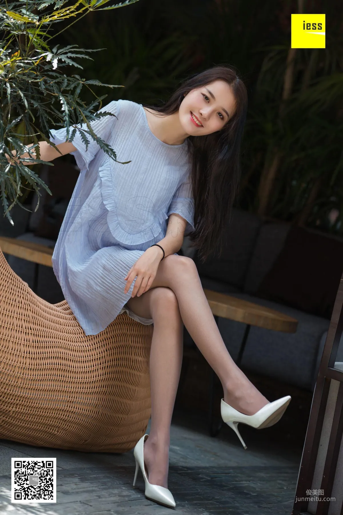 模特婉萍 《婉萍素雅风灰丝》[异思趣向IESS] 写真集79