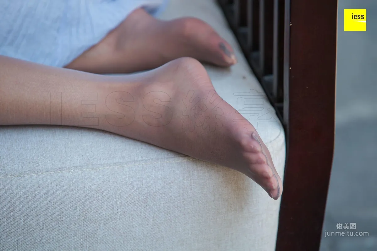 模特婉萍 《婉萍素雅风灰丝》[异思趣向IESS] 写真集10