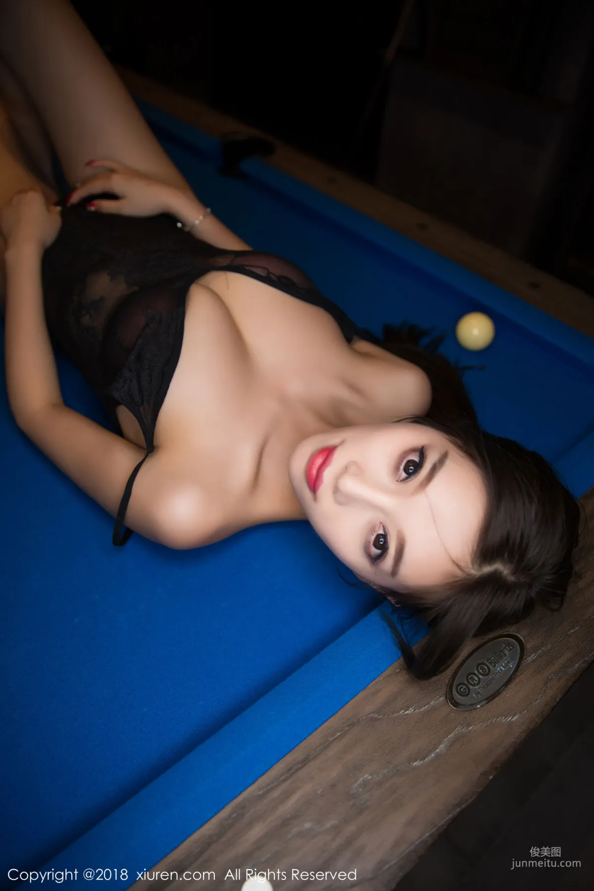 Yang Chenchen sugar, Billiards Seductive Private Shoot [XiuRen] No.1169 Photo Set photo 44