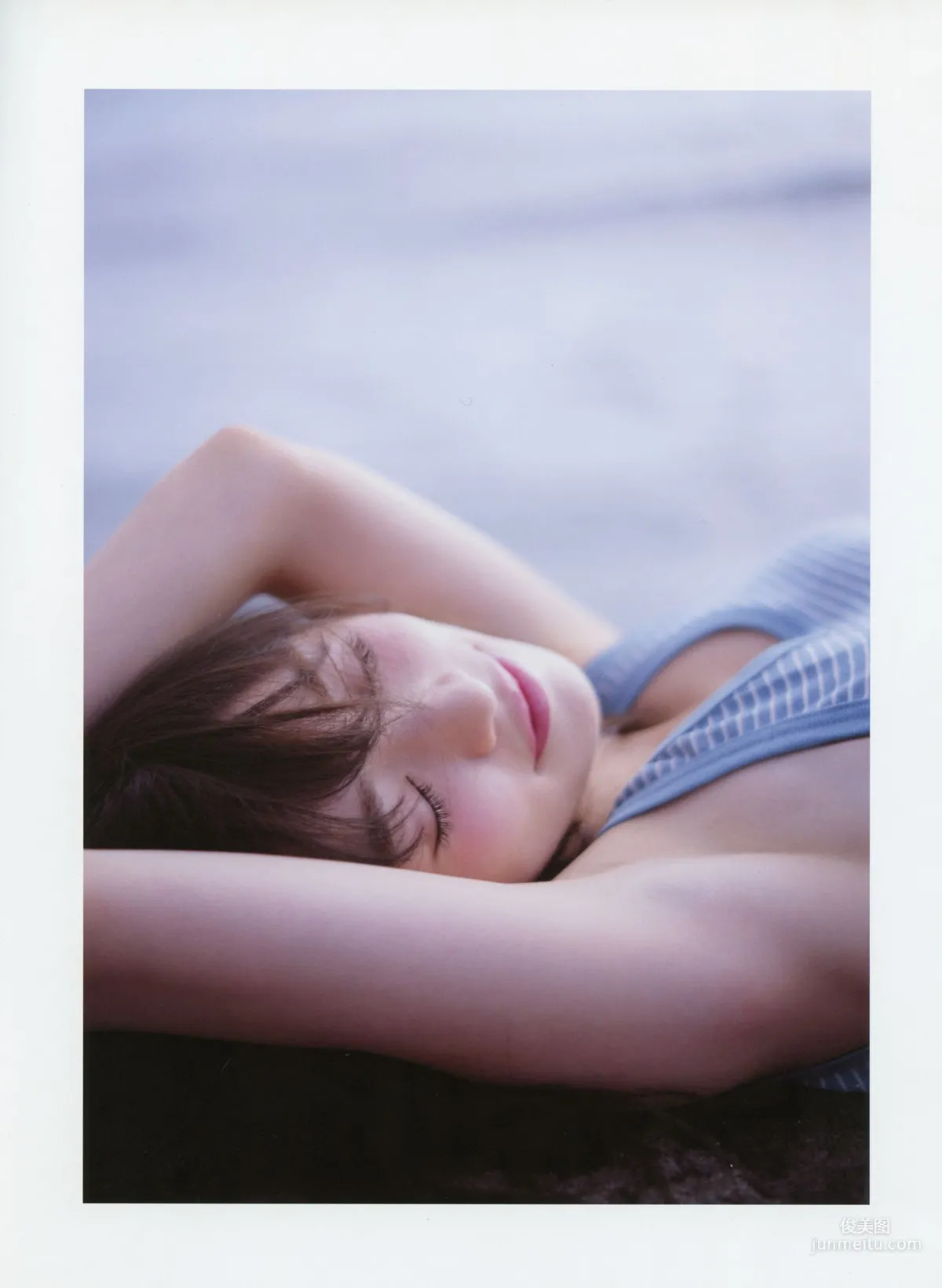 泉裡香 1st Photobook「Rika!」寫真集 21