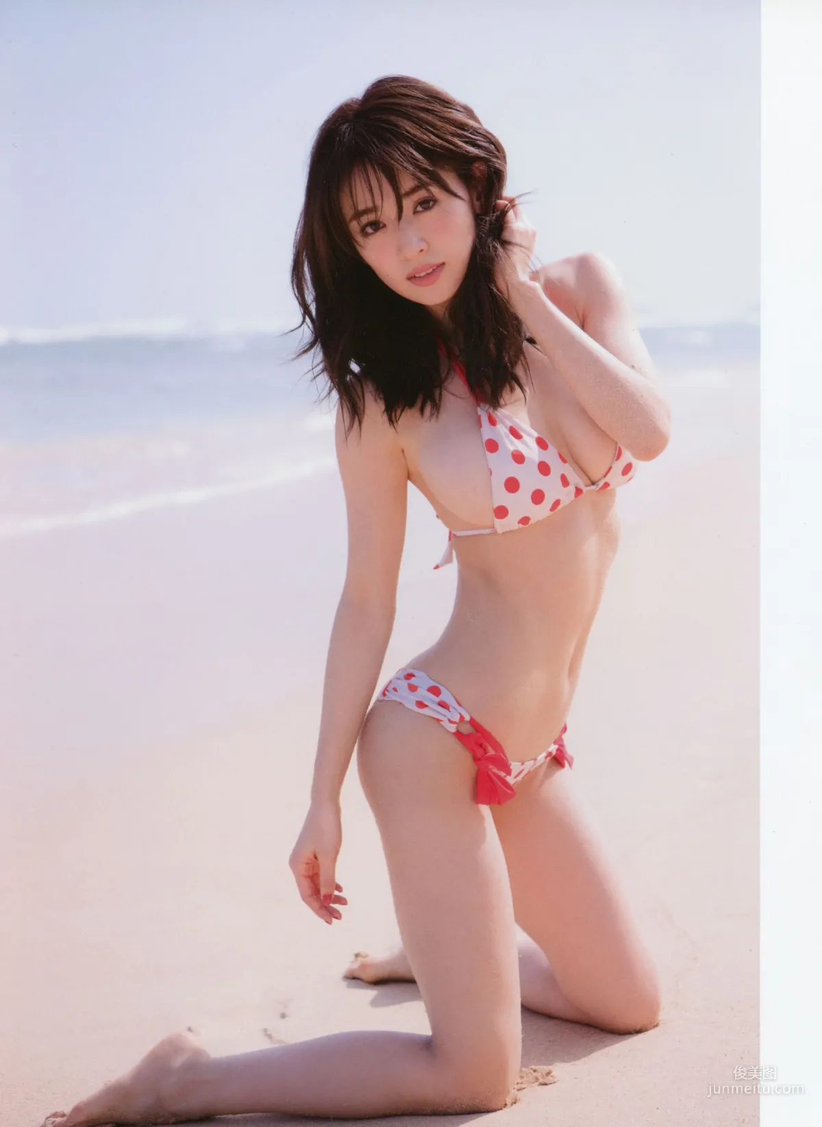 泉裡香 1st Photobook「Rika!」寫真集 33