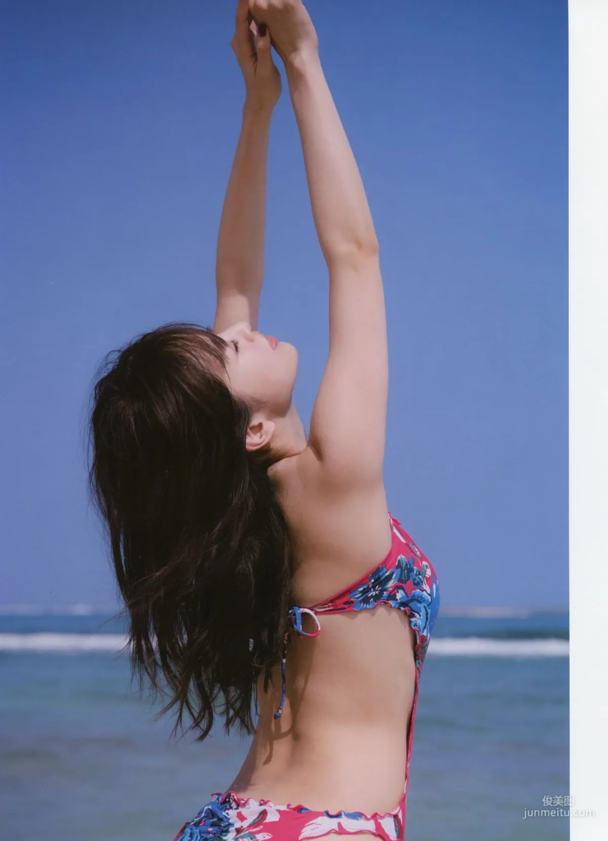 泉裡香 1st Photobook「Rika!」寫真集 35