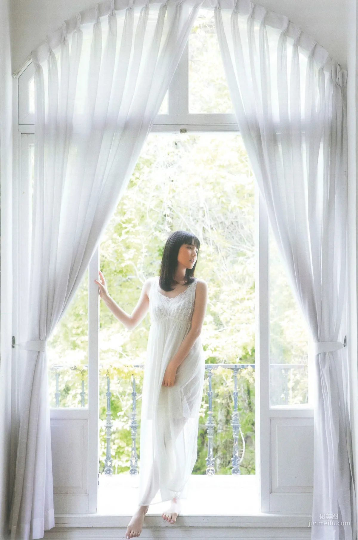 Sayumi Michishige 'DREAM' Photo Set photo 7
