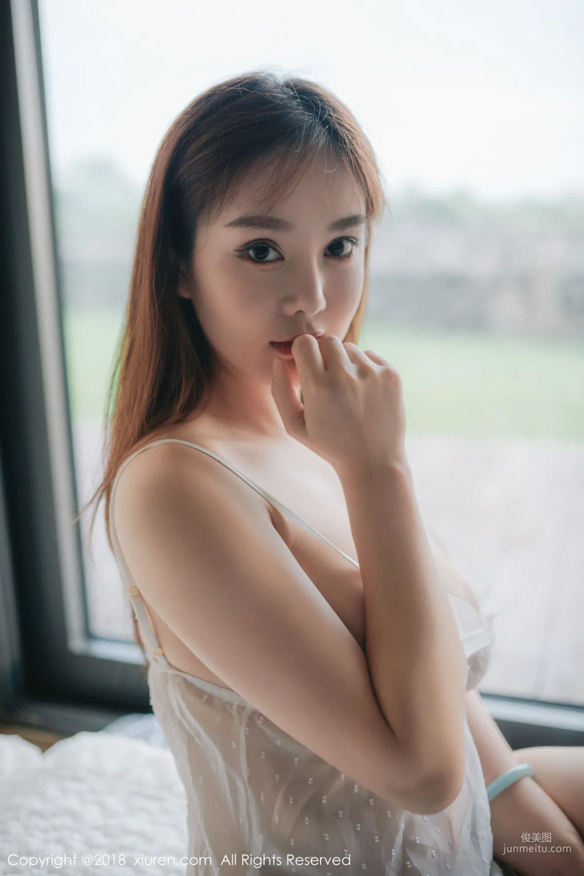 Yi Yang Silvia, Surging Big Breasts Screen-Dominating Visual Temptation, [XiuRen] No.1173, Photo Set photo 37