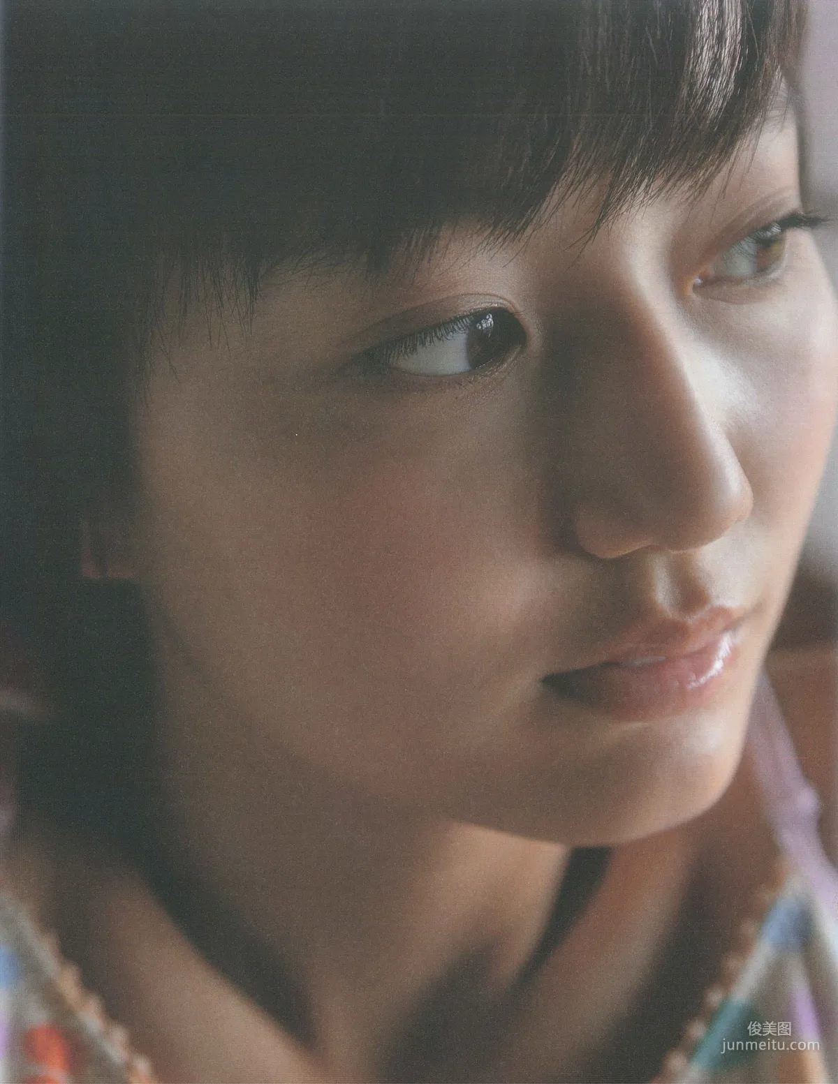 新井愛瞳『セブンティーンズ・ブルー』1st写真集137
