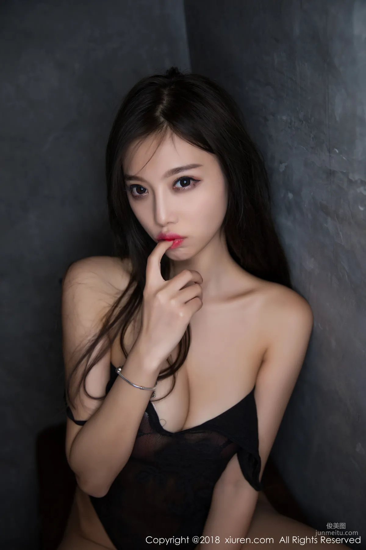 Yang Chenchen sugar, Billiards Seductive Private Shoot [XiuRen] No.1169 Photo Set photo 61