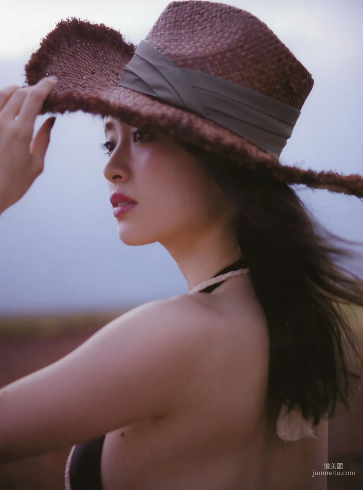 泉裡香 1st Photobook「Rika!」寫真集 59